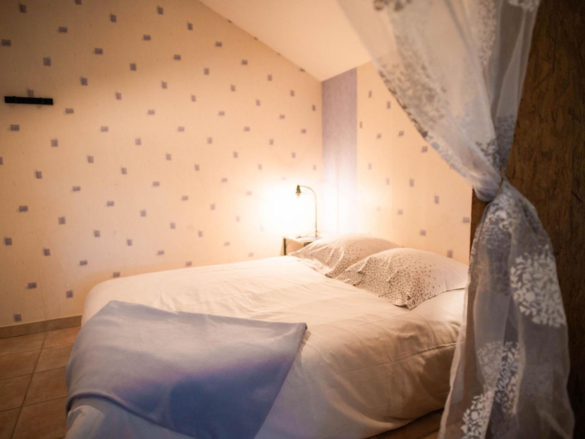 Gite De Charme Renove Avec Cheminee, Terrasse Et Proche Randonnees - Capacite 13 Pers. - Fr-1-410-179 Saint-Léonard-des-Bois Kültér fotó