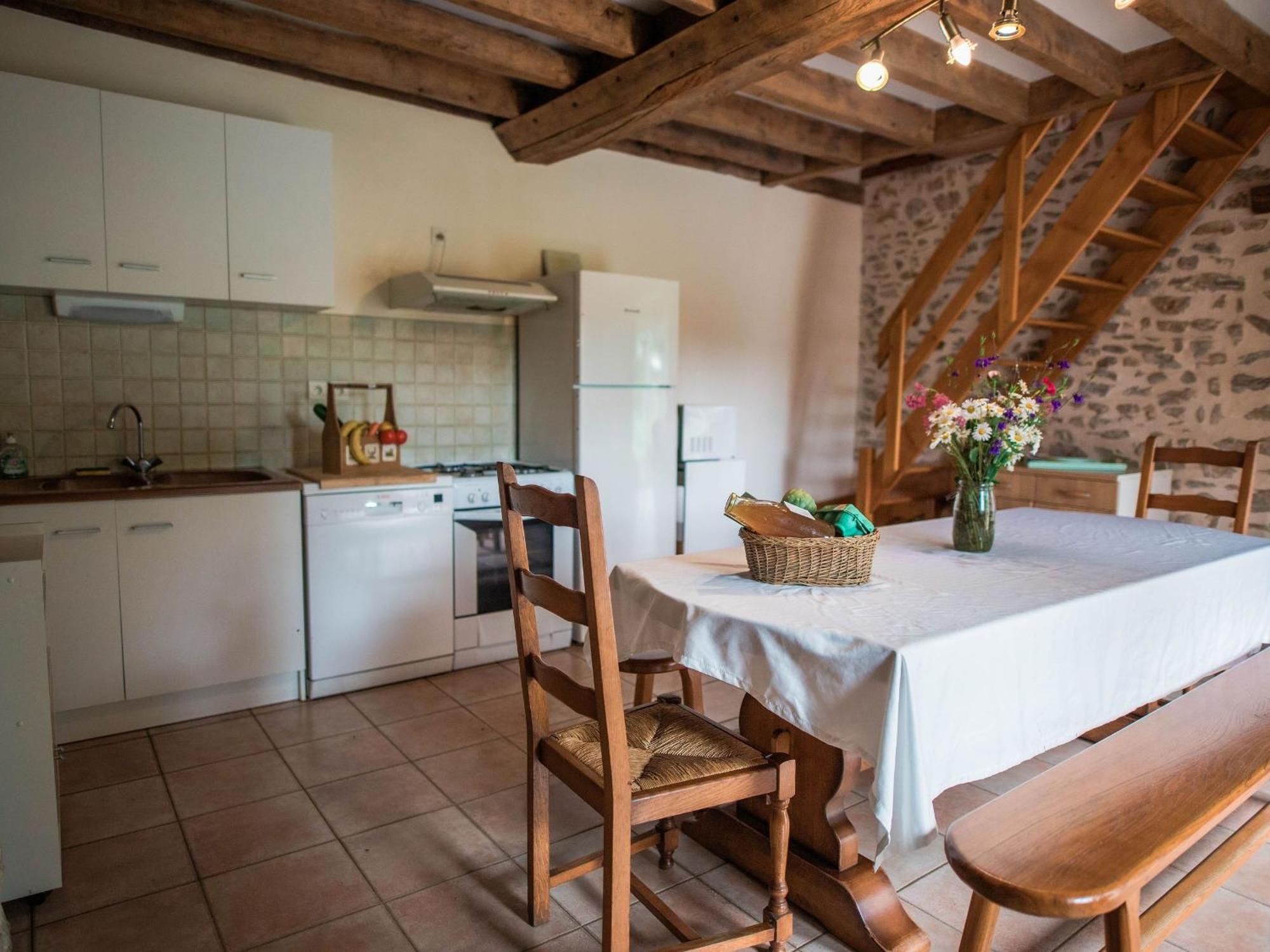 Gite De Charme Renove Avec Cheminee, Terrasse Et Proche Randonnees - Capacite 13 Pers. - Fr-1-410-179 Saint-Léonard-des-Bois Kültér fotó