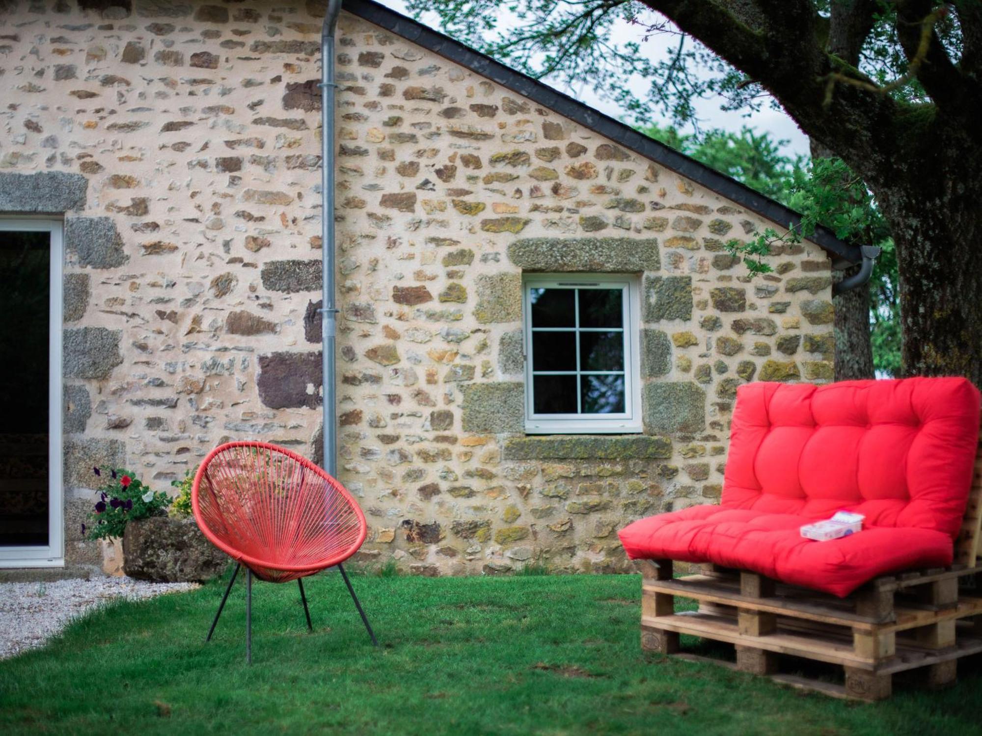 Gite De Charme Renove Avec Cheminee, Terrasse Et Proche Randonnees - Capacite 13 Pers. - Fr-1-410-179 Saint-Léonard-des-Bois Kültér fotó